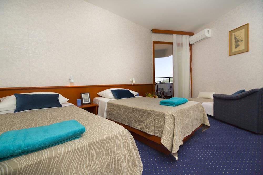 Hotel Laguna غراداك المظهر الخارجي الصورة