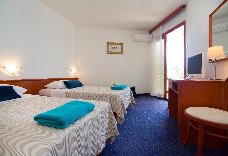 Hotel Laguna غراداك المظهر الخارجي الصورة